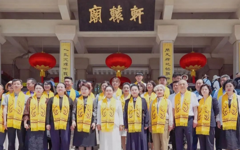 全聯(lián)女企業(yè)家商會(huì)走進(jìn)黃帝陵溯源尋根、凝心鑄魂