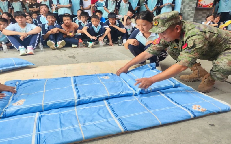 淬煉青春，書寫新章——寧強(qiáng)榮程中學(xué)2024級新生國防教育工作紀(jì)實(shí)