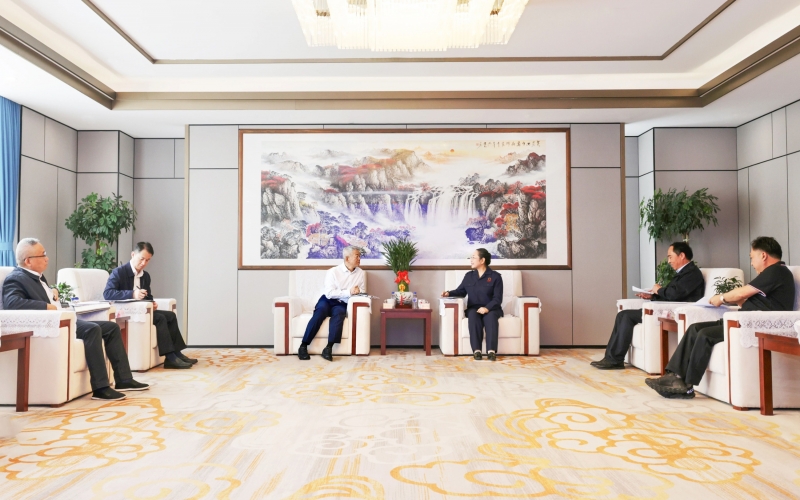 國網天津市電力公司董事長、黨委書記郭銘群深入榮程集團走訪調研