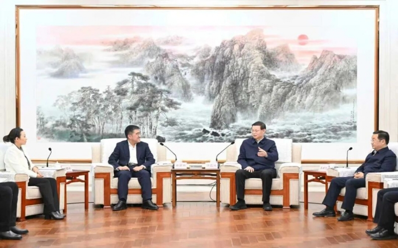 遼寧省委書記許昆林、省長王新偉會見知名民營企業(yè)家投資考察團一行